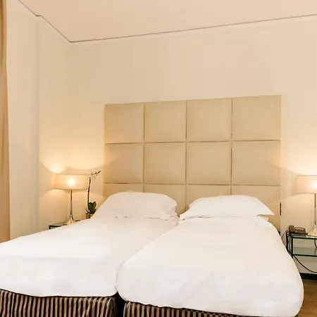 Cosmopolitan 4* Florence