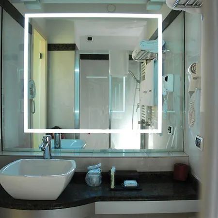 Cosmopolitan 4* Florence