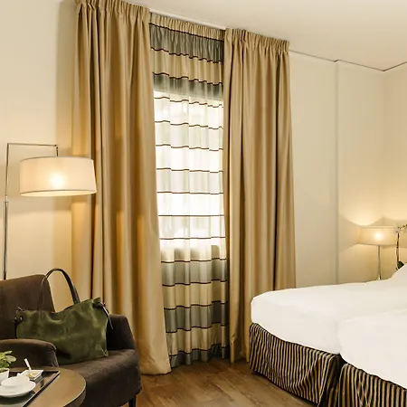 Cosmopolitan Hotel 4*