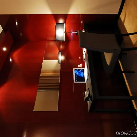 Cosmopolitan Hotell 4*