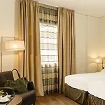 Cosmopolitan Отель 4*