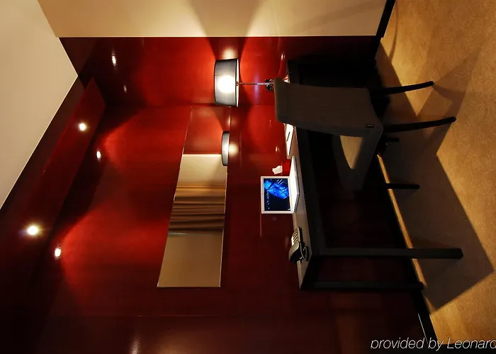 Cosmopolitan Hotel 4*